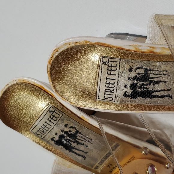 Street Feet Clear Crystals & Gold Studs Size 7.5 - Picture 13 of 15